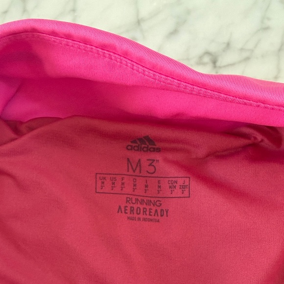 BOSTON MARATHON® 2021 OWN THE RUN BASE SHORTS Sz M 3” - Picture 8 of 8